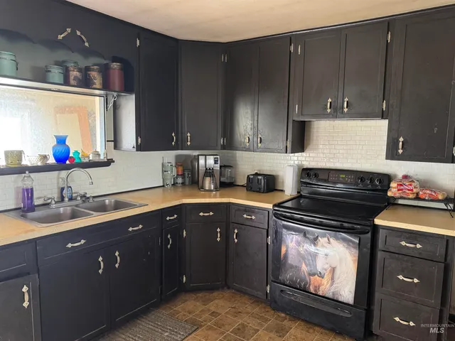 $375,000 | 4781 Old Highway 30, Mountain Home, ID 83647