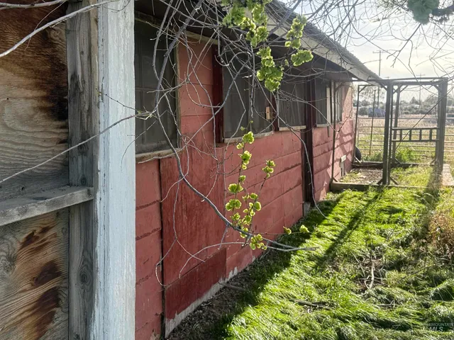 $375,000 | 4781 Old Highway 30, Mountain Home, ID 83647