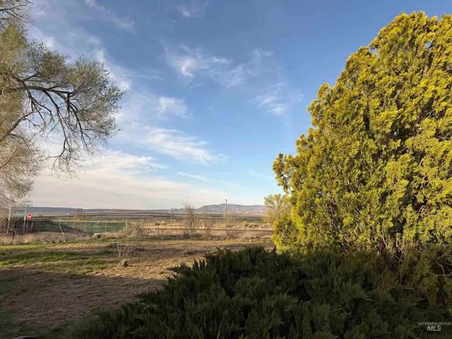 $375,000 | 4781 Old Highway 30, Mountain Home, ID 83647