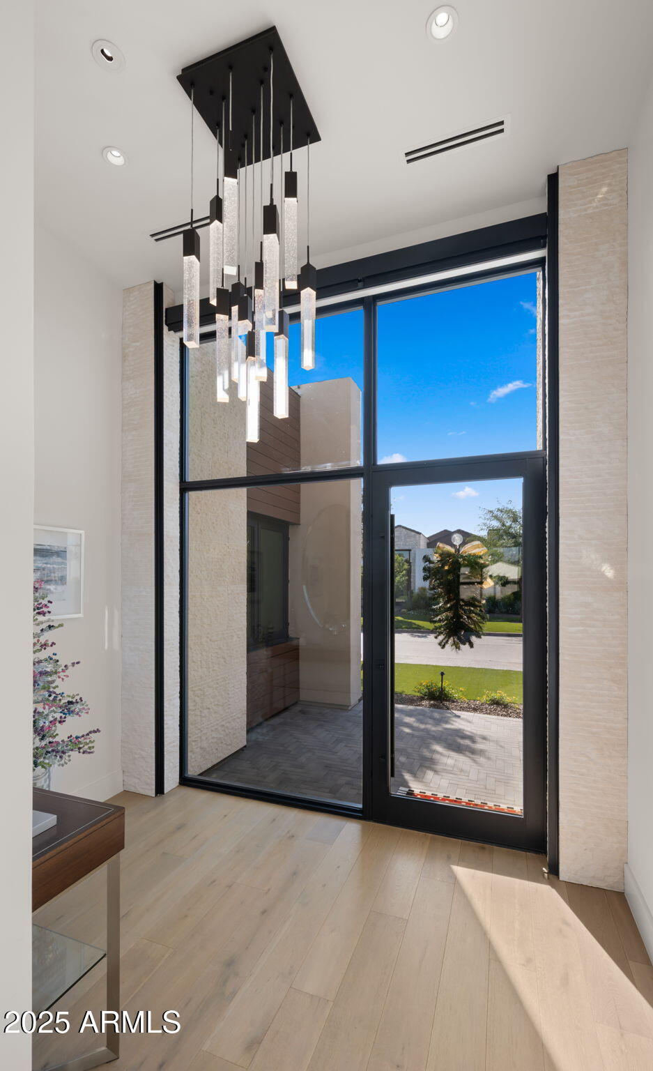 6962 East Cactus Wren Road Paradise Valley, AZ 85253 - Photo 10 of 94 13-web-or-mls-Foyer3