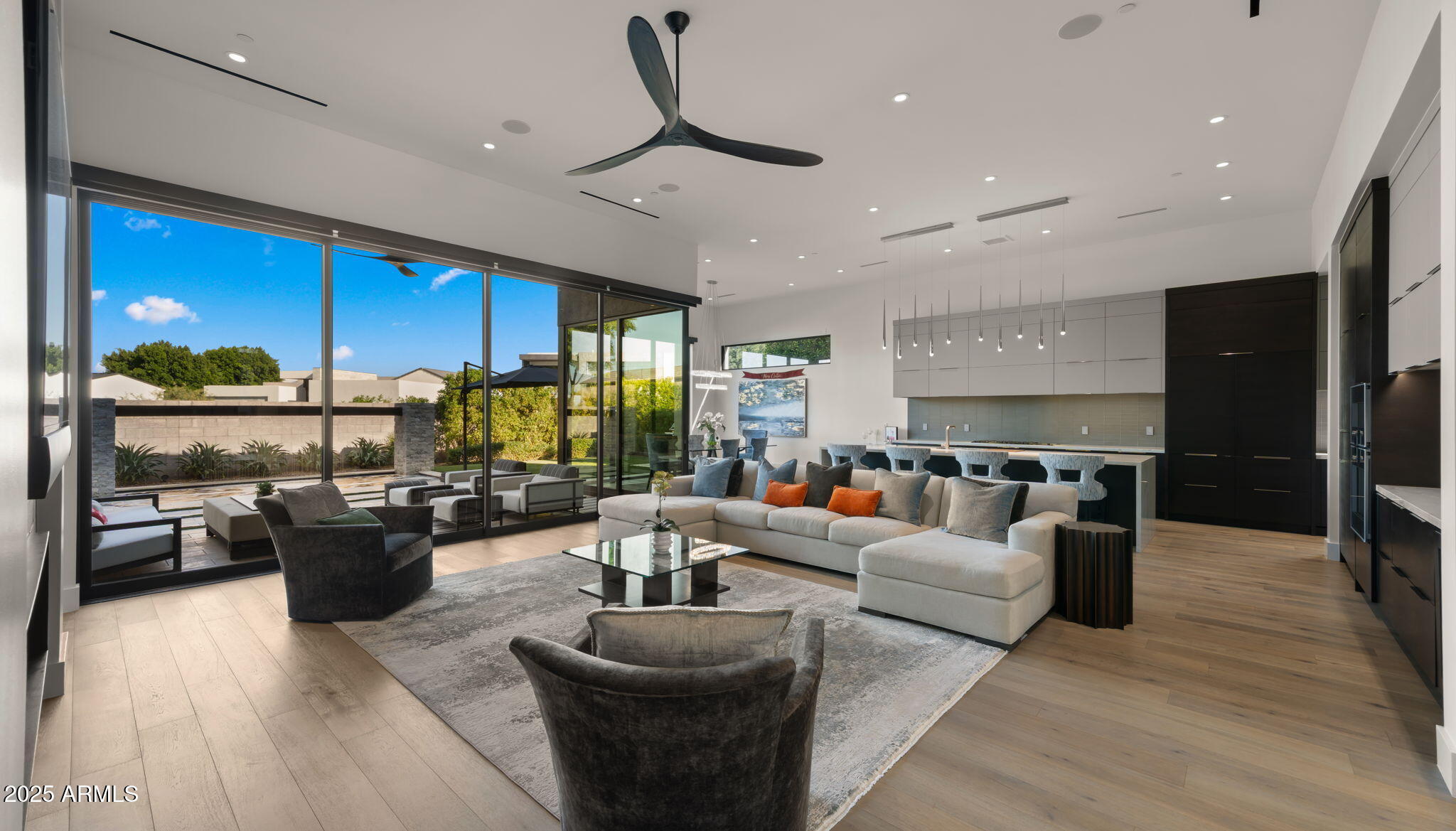 6962 East Cactus Wren Road Paradise Valley, AZ 85253 - Photo 20 of 94 22-web-or-mls-Great Room3