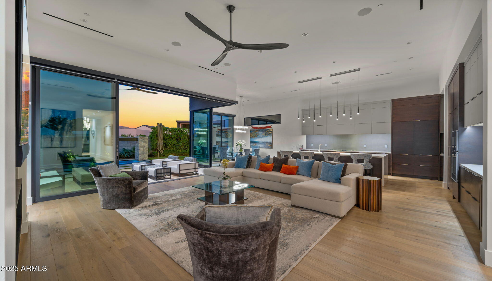 6962 East Cactus Wren Road Paradise Valley, AZ 85253 - Photo 21 of 94 23-web-or-mls-TWILIGHT10