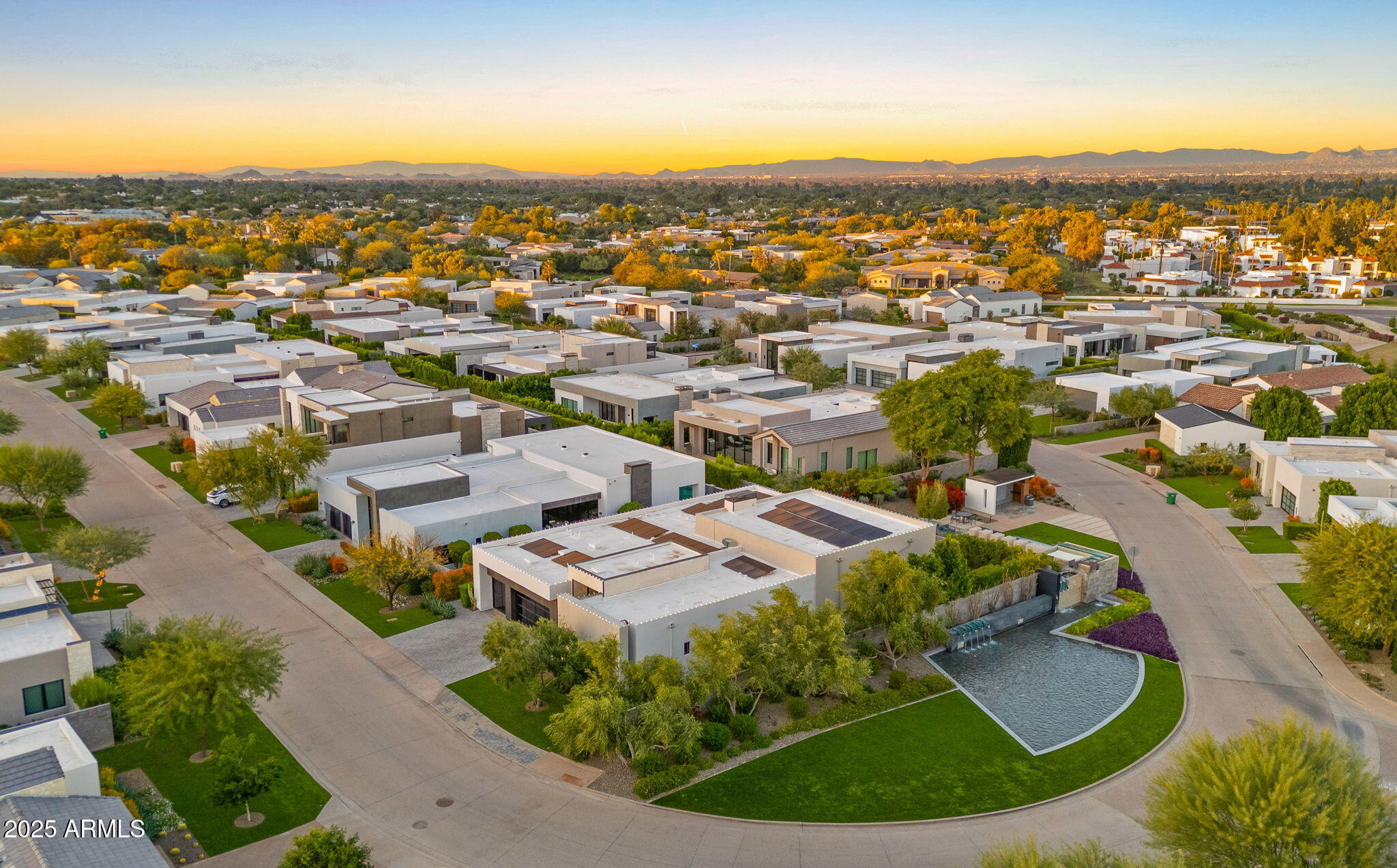 6962 East Cactus Wren Road Paradise Valley, AZ 85253 - Photo 3 of 94 4-web-or-mls-TWILIGHT DRONE10