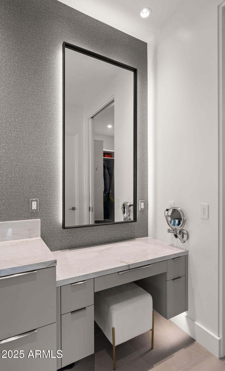 6962 East Cactus Wren Road Paradise Valley, AZ 85253 - Photo 48 of 94 50-web-or-mls-Primary Bedroom9