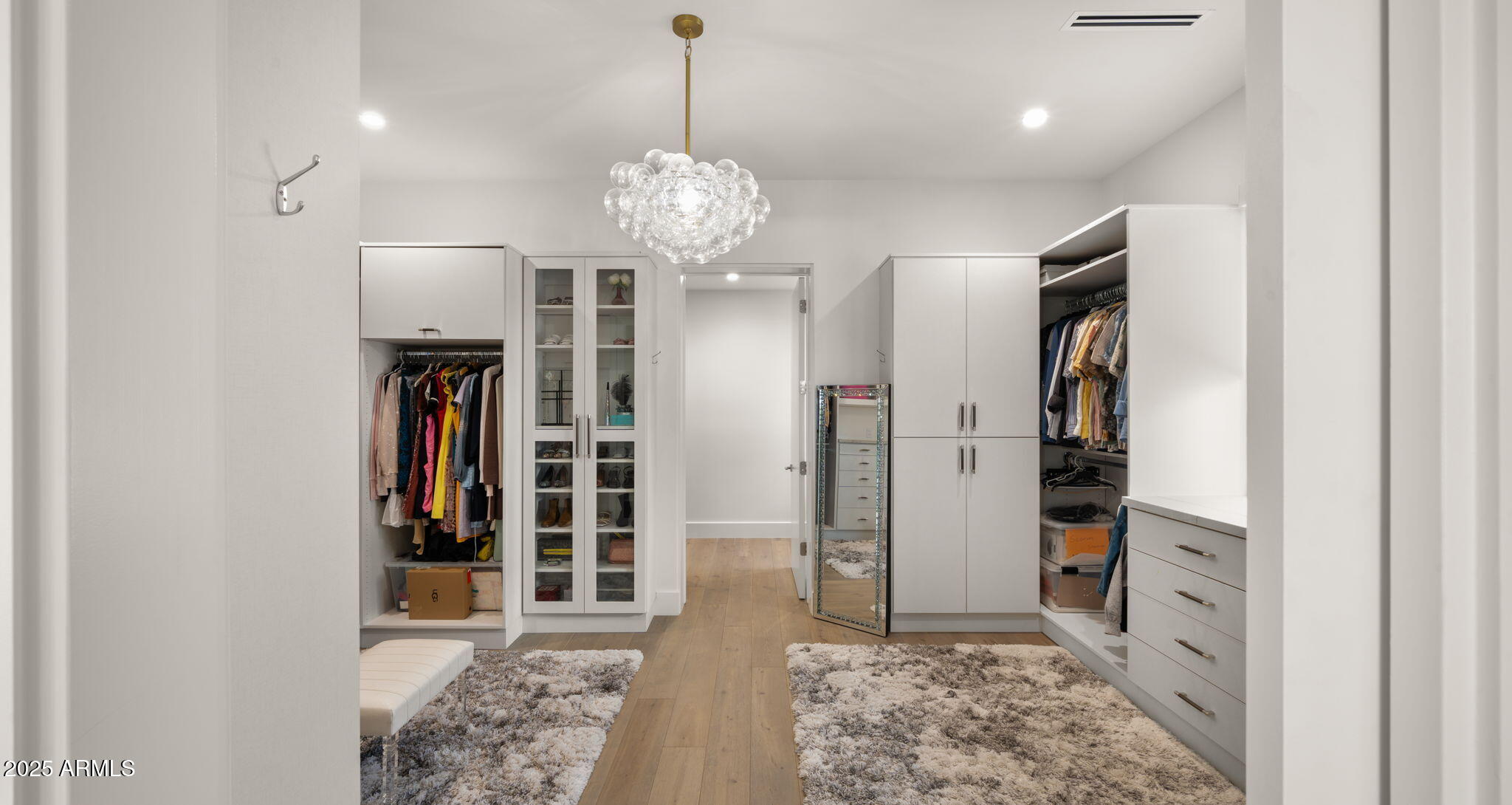 6962 East Cactus Wren Road Paradise Valley, AZ 85253 - Photo 53 of 94 55-web-or-mls-Primary Bedroom11