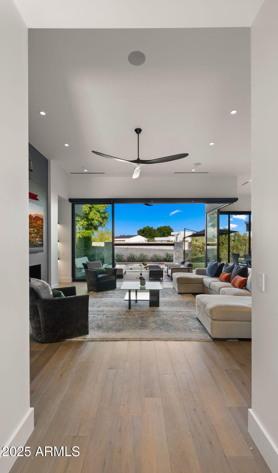 6962 East Cactus Wren Road Paradise Valley, AZ 85253 - Photo 61 of 94 63-web-or-mls-Great Room