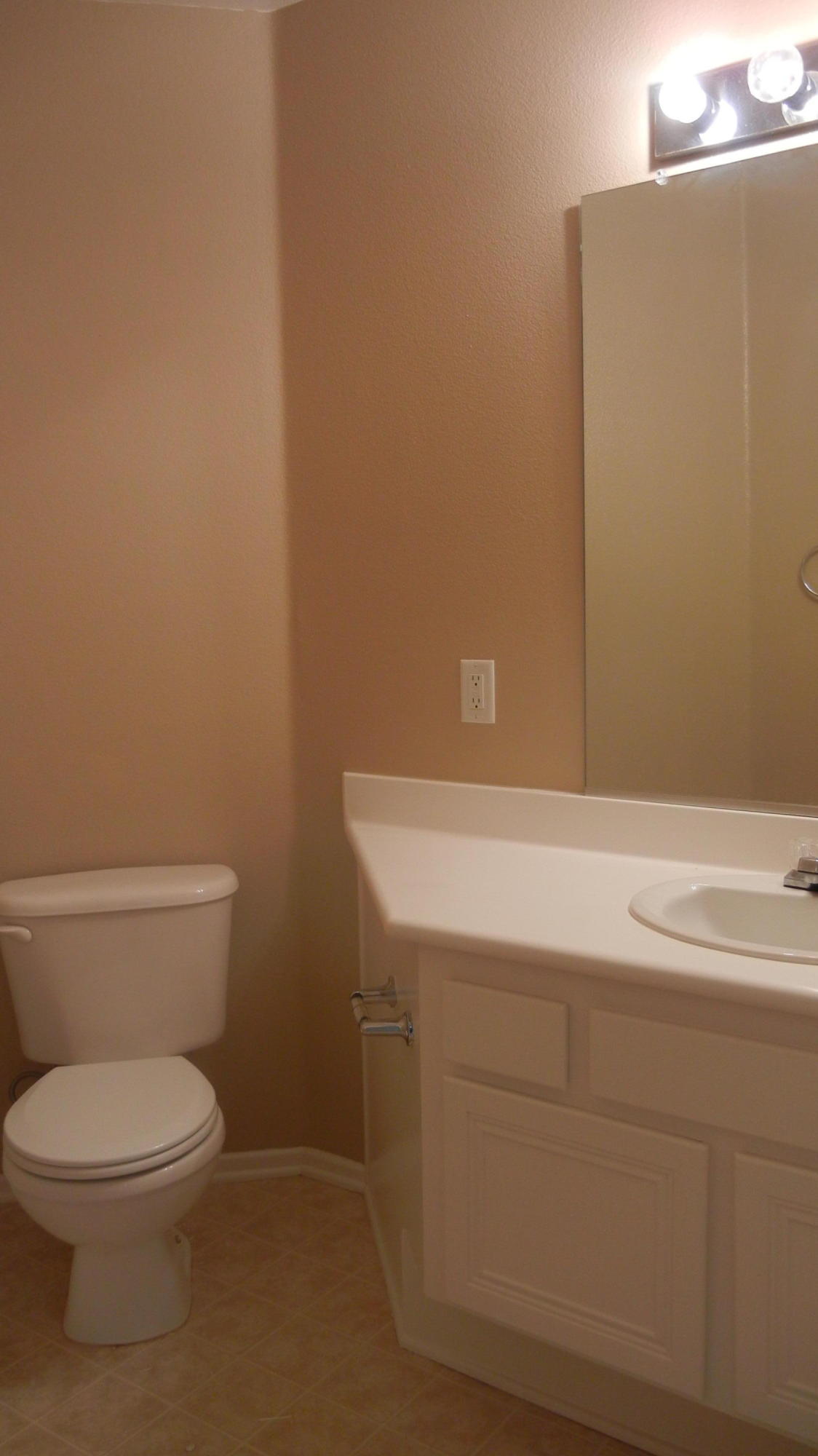7316 Ridge View Drive Lancaster, CA 93536 - Photo 4 of 17 DSCN4674