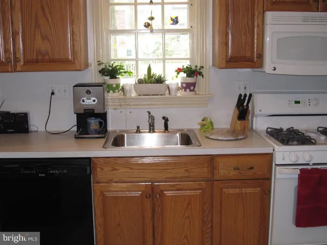 $349,900 | 1504 Esbenshade Road, Lancaster, PA 17601