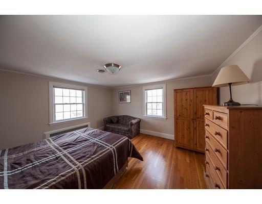 10 Duxbury Road Newton, MA 02459 - Photo 14 of 27 Gallery Image 14