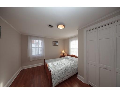 10 Duxbury Road Newton, MA 02459 - Photo 16 of 27 Gallery Image 16