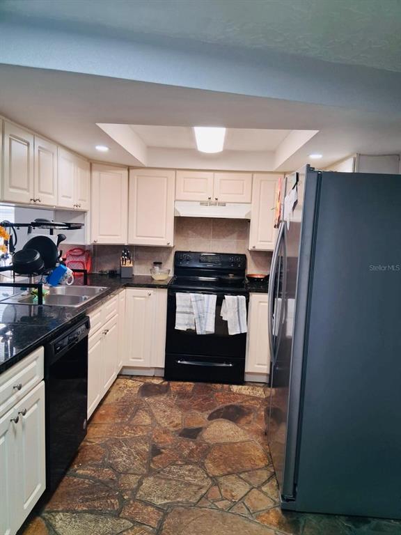 5344 Nancy Lane Holiday, FL 34690 - Photo 5 of 24