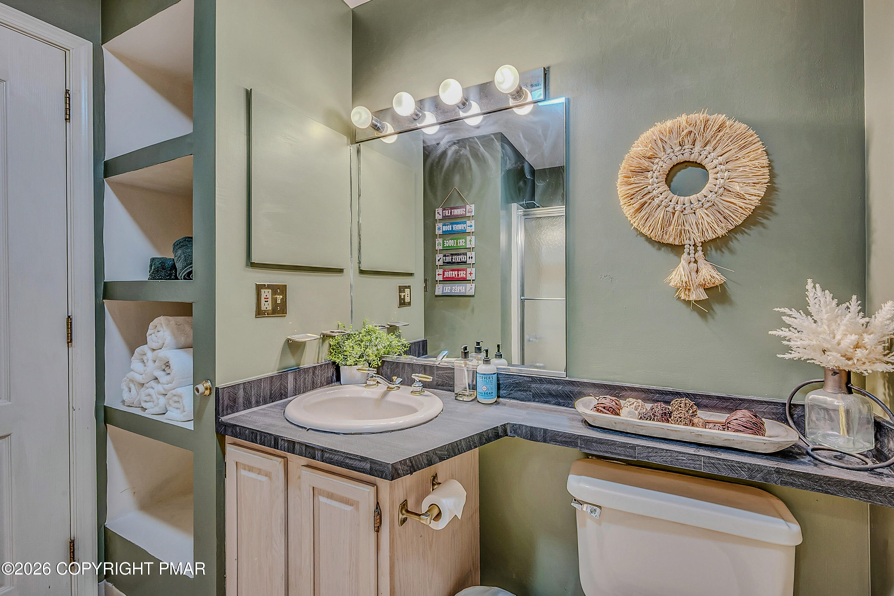 17 Rockspring Court Lake Harmony, PA 18624 - Photo 40 of 60 Rockspring_-45