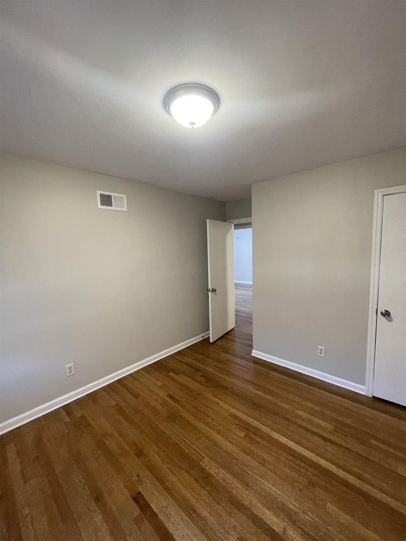 2987 Ruskin Road Bartlett, TN 38134 - Photo 9 of 12 a view of an empty room