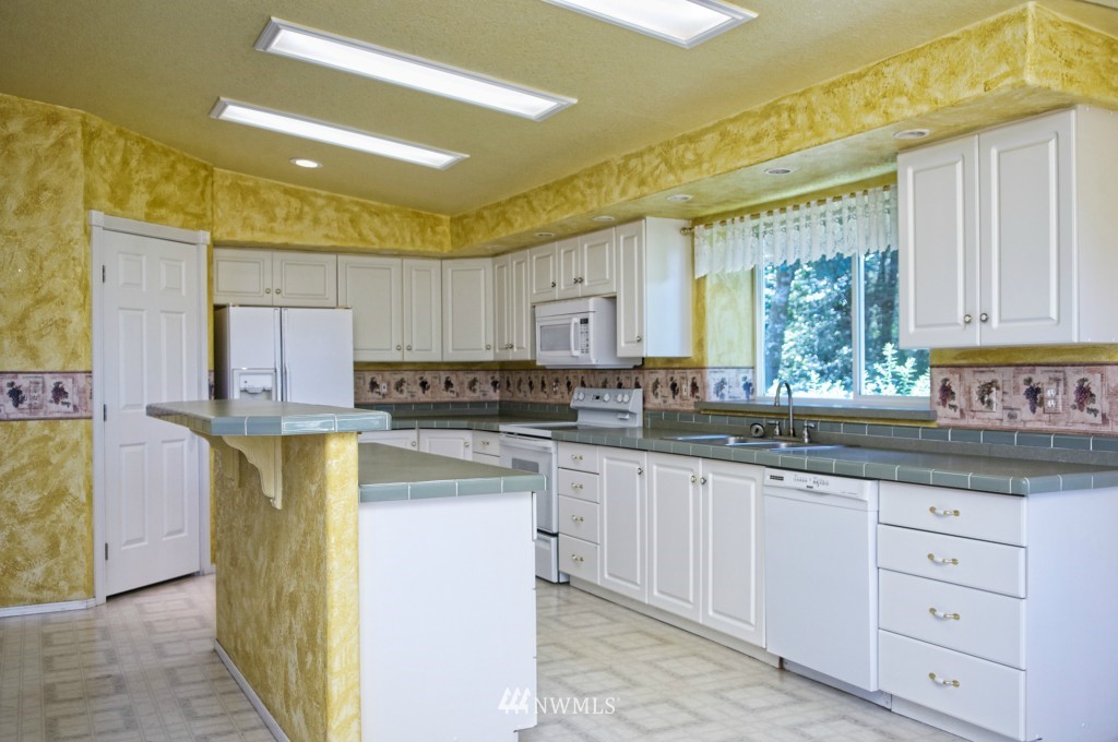 14224 Littlerock Road Southwest Rochester, WA 98579 - Photo 3 of 25