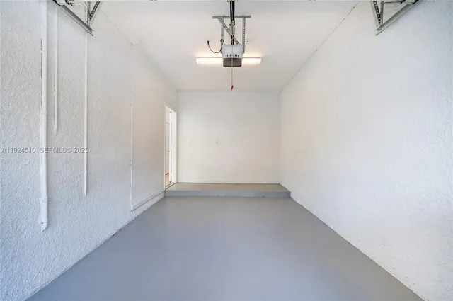 $380,000 | 3105 Northwest 25th Terrace, Unit 3105, Oakland Park, FL 33309