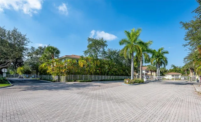 $380,000 | 3105 Northwest 25th Terrace, Unit 3105, Oakland Park, FL 33309