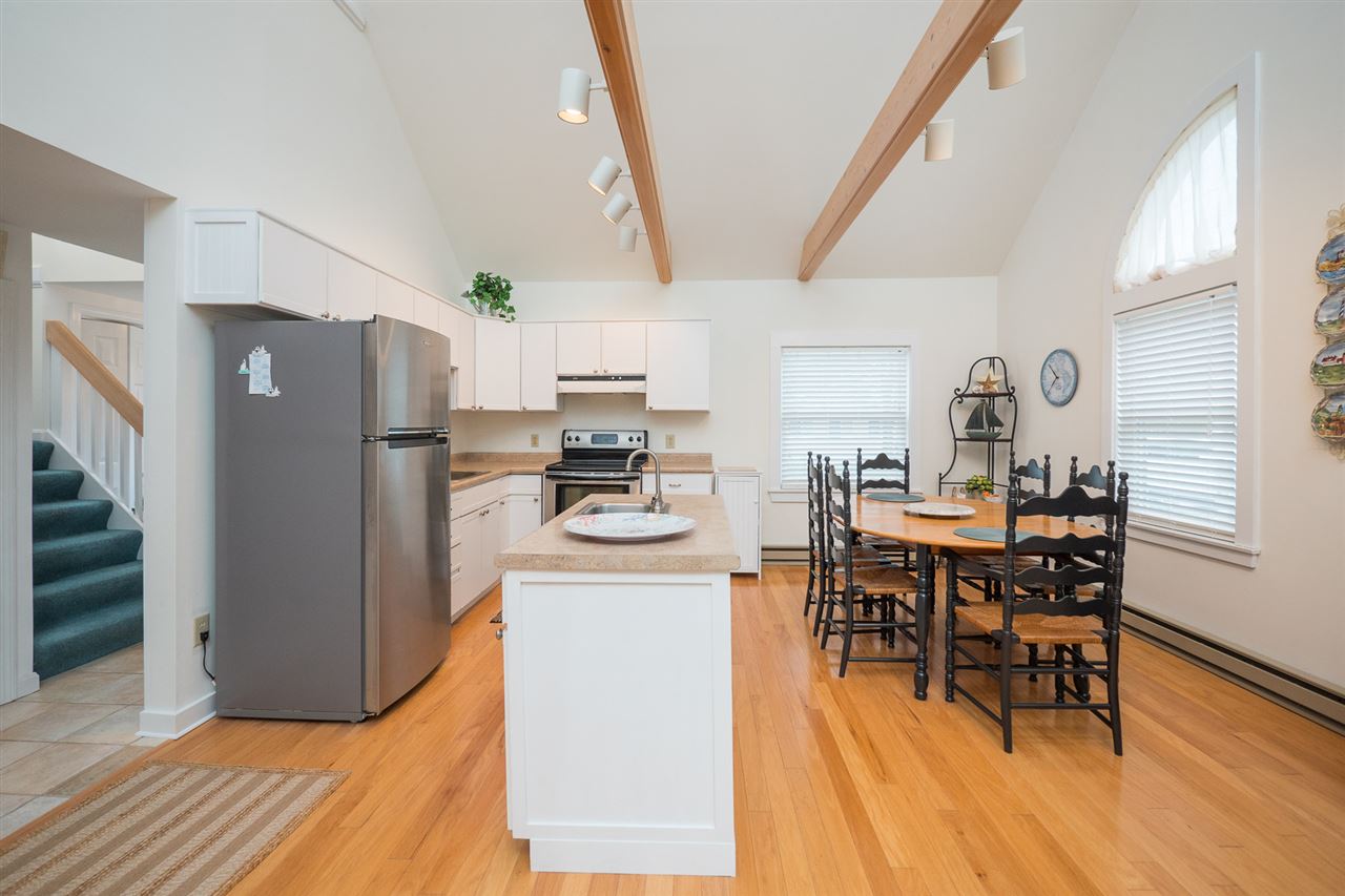 19 Nicole Road York, ME 03909 - Photo 3 of 31 Gallery Image 3
