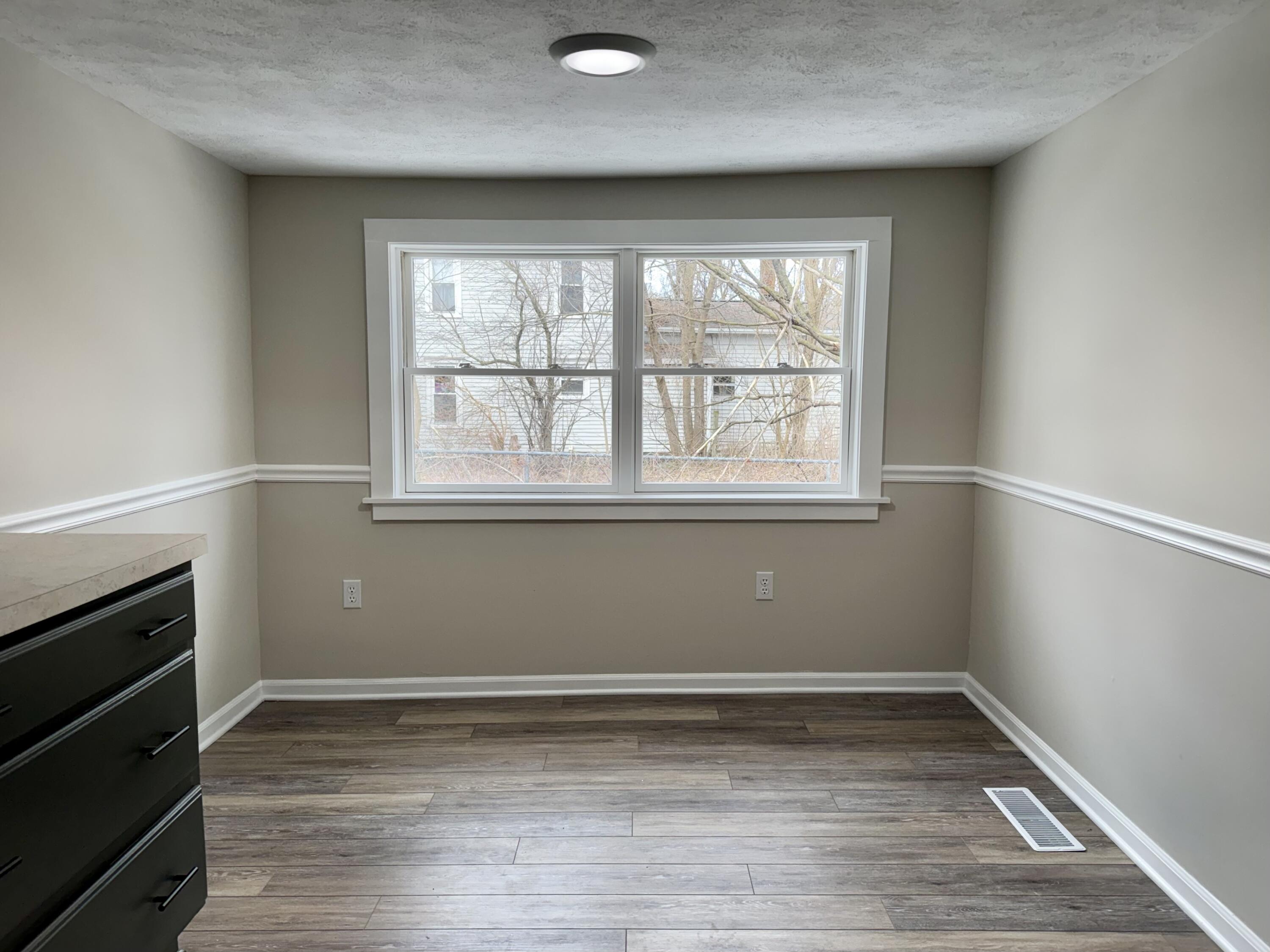 46 Hoskins Street Hesperia, MI 49421 - Photo 11 of 39 Breakfast Nook