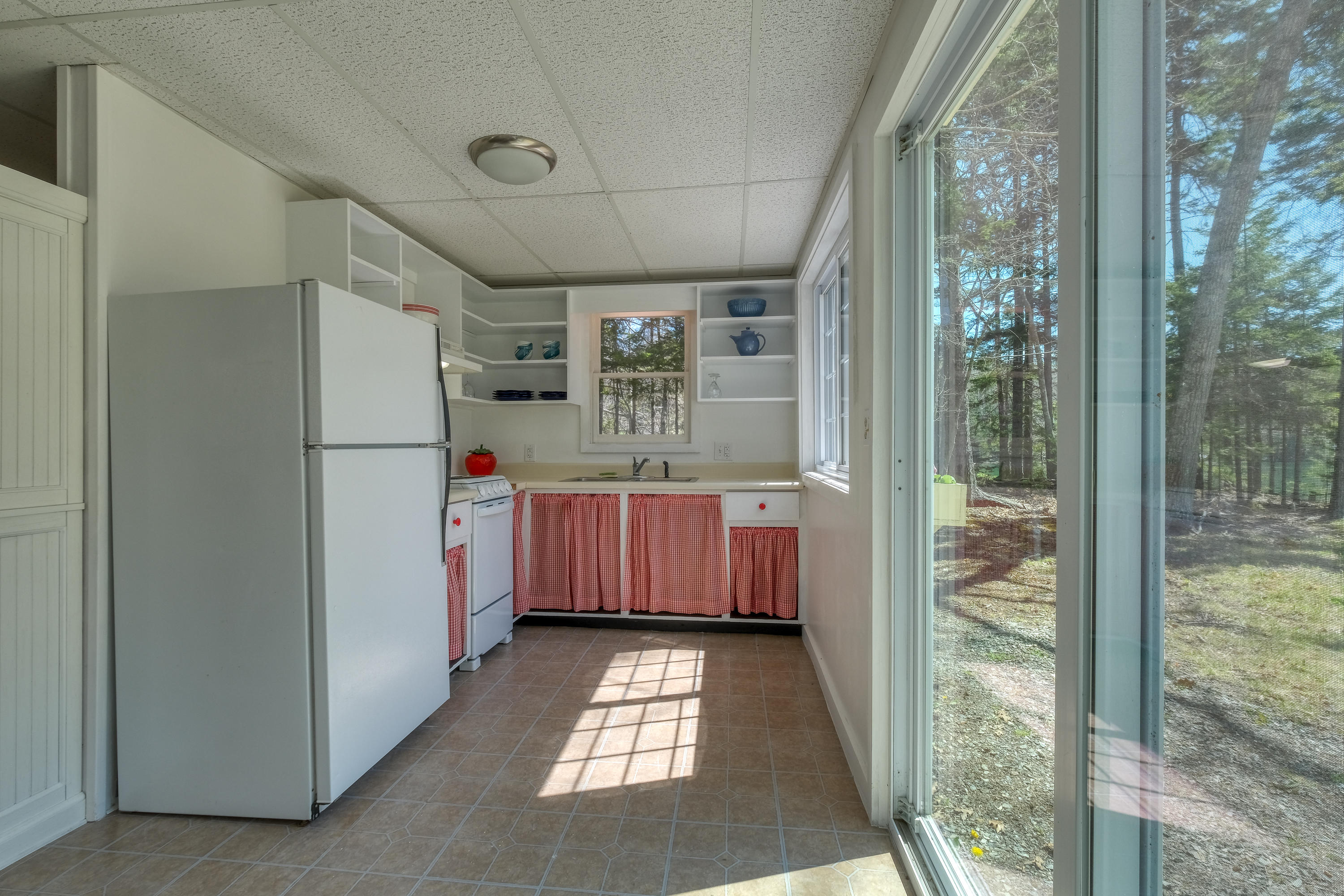 24 Hiawatha Road East Boothbay, ME 04544 - Photo 18 of 33 20210427_24_Hiawatha_8672