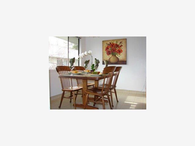 2333 Sharon Road Menlo Park, CA 94025 - Photo 4 of 9