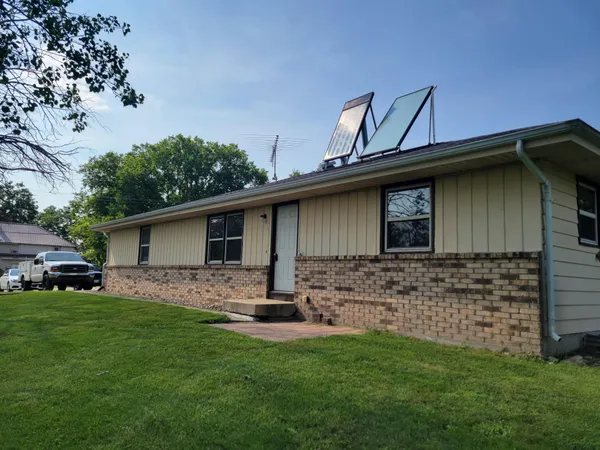 $1,600 | 205 Sharon Street, Unit A, Darien, WI 53114