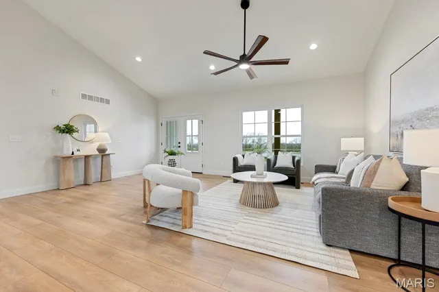 $595,000 | 70 Eagle Watch Drive, Silex, MO 63377