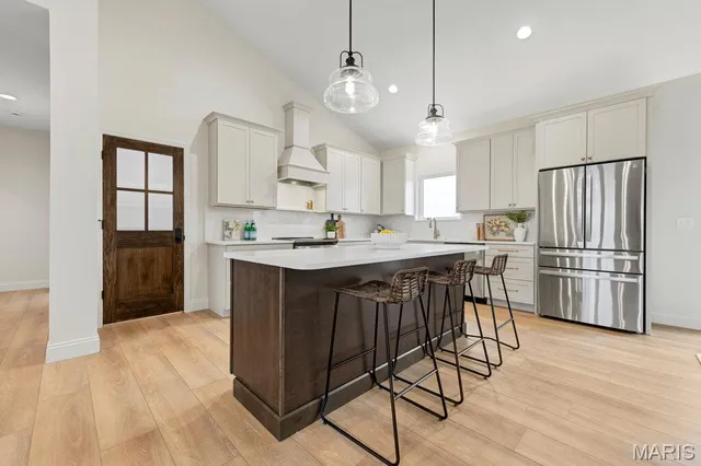 $595,000 | 70 Eagle Watch Drive, Silex, MO 63377