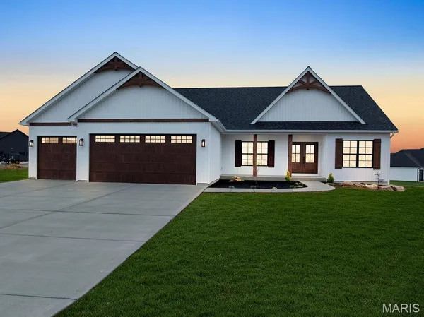 $589,000 | 70 Eagle Watch Drive, Silex, MO 63377