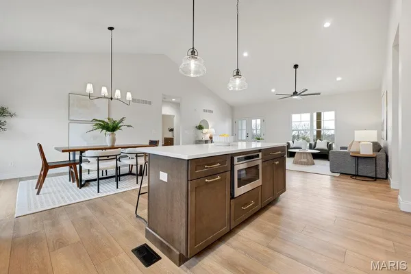 $589,000 | 70 Eagle Watch Drive, Silex, MO 63377