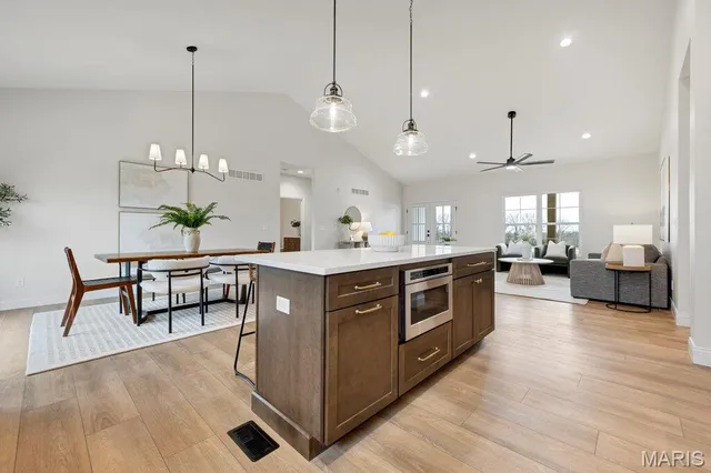 $595,000 | 70 Eagle Watch Drive, Silex, MO 63377