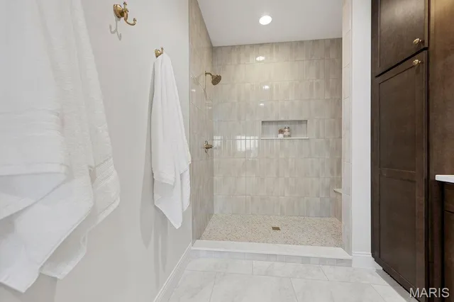 $595,000 | 70 Eagle Watch Drive, Silex, MO 63377