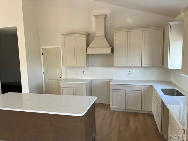 $595,000 | 70 Eagle Watch Drive, Silex, MO 63377