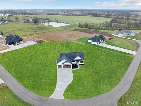$589,000 | 70 Eagle Watch Drive, Silex, MO 63377