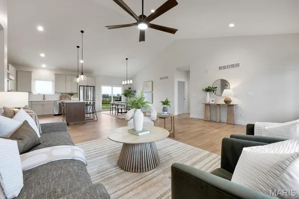 $589,000 | 70 Eagle Watch Drive, Silex, MO 63377