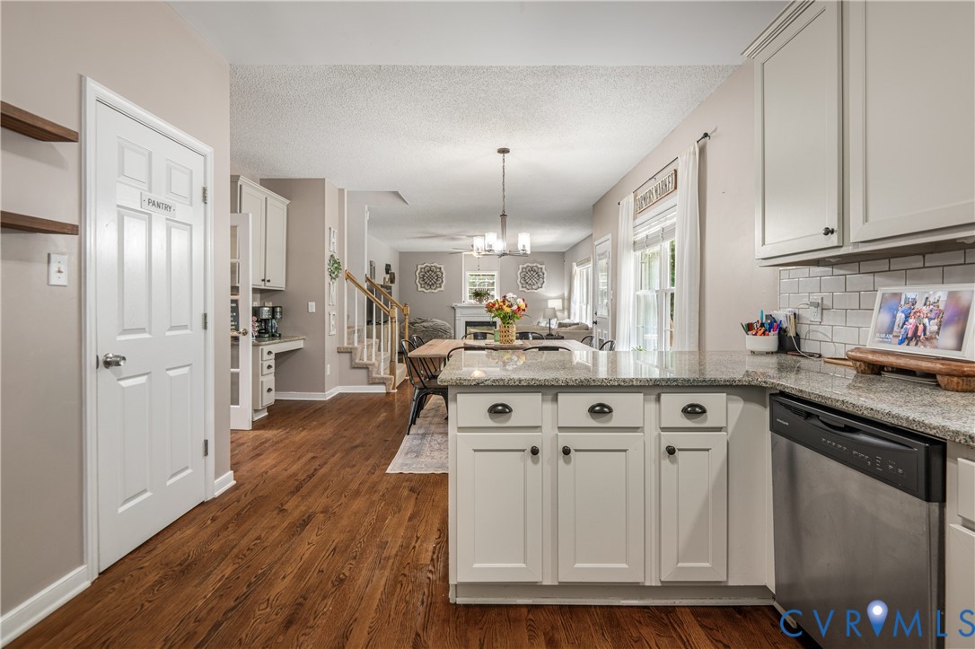 13331 Walke Pointe Way Chesterfield, VA 23832 - Photo 12 of 55