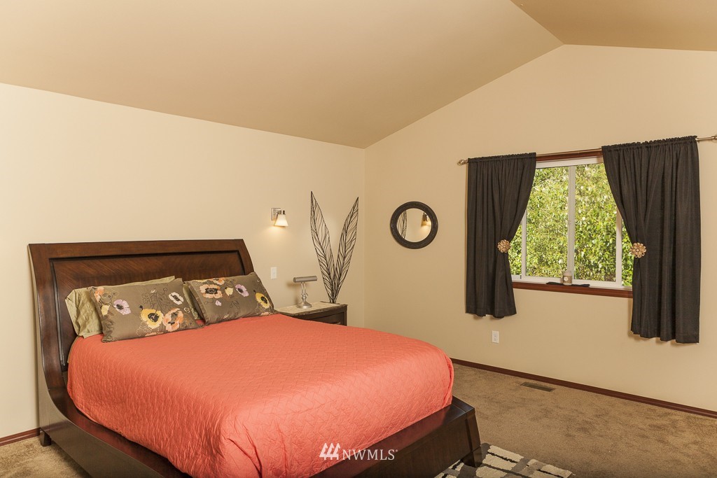 324 Barry Loop Mount Vernon, WA 98274 - Photo 11 of 21 Gallery Image 11