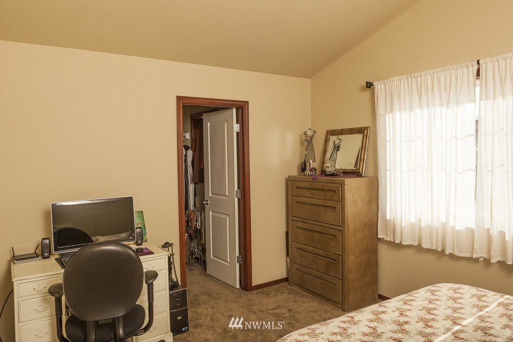 324 Barry Loop Mount Vernon, WA 98274 - Photo 15 of 21 Gallery Image 15