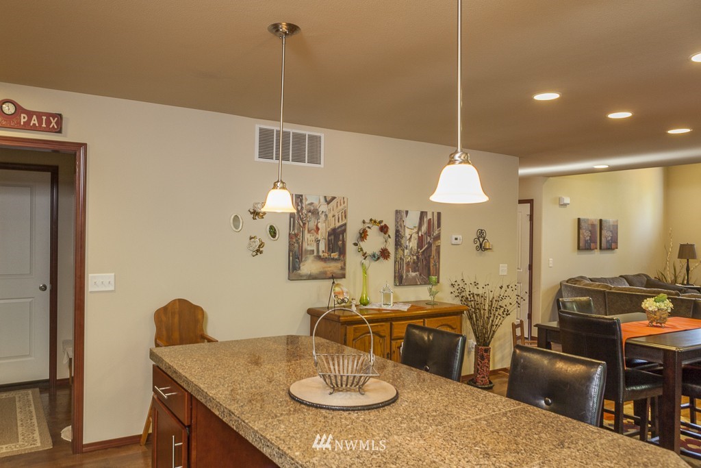 324 Barry Loop Mount Vernon, WA 98274 - Photo 8 of 21 Gallery Image 8