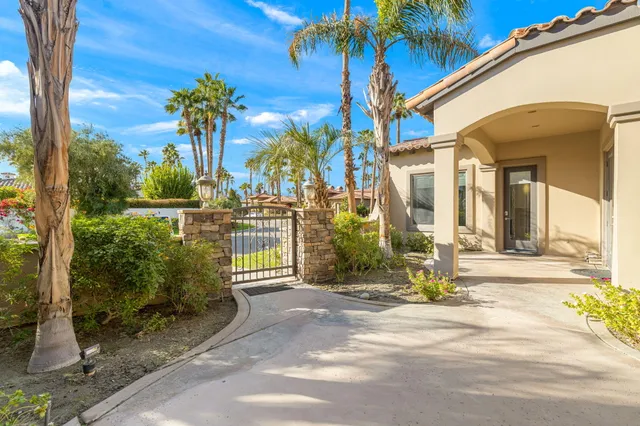 $1,749,999 | 352 Crest Lake Drive, Palm Desert, CA 92211