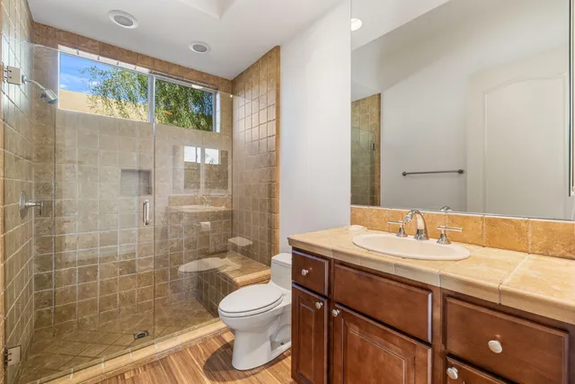 $1,749,999 | 352 Crest Lake Drive, Palm Desert, CA 92211