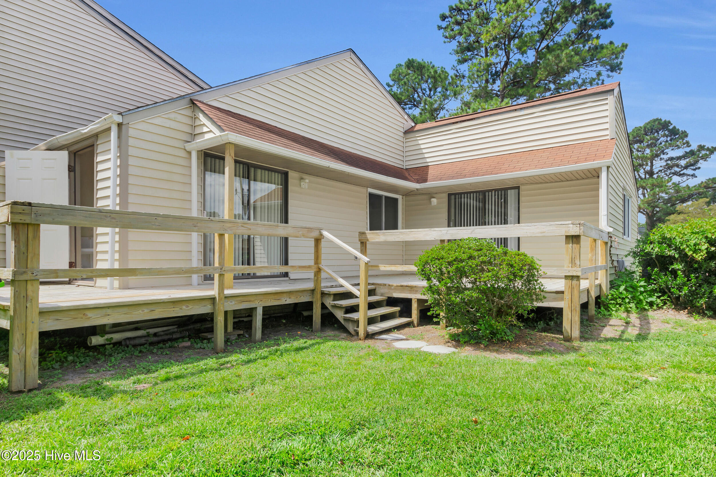 125 Pirates Road, Unit 5 New Bern, NC 28562 - Photo 15 of 36 15_9