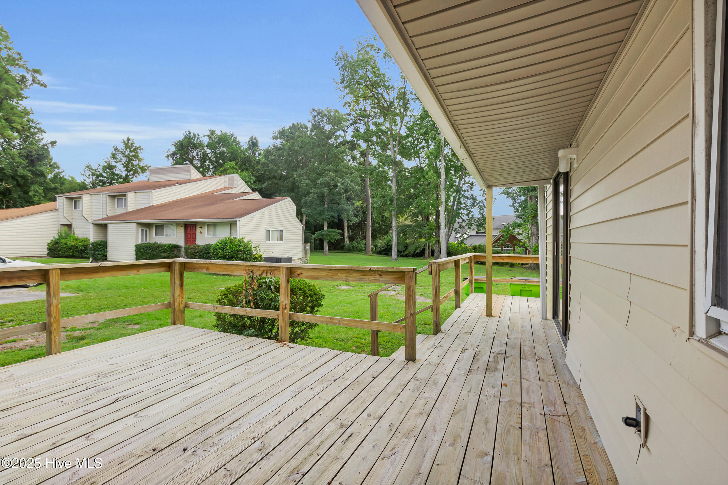 125 Pirates Road, Unit 5 New Bern, NC 28562 - Photo 16 of 36 16_11