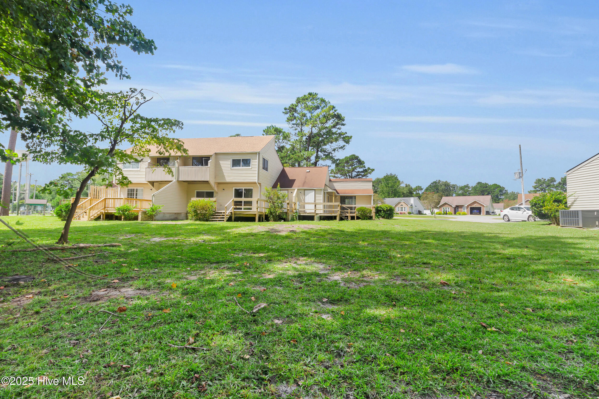 125 Pirates Road, Unit 5 New Bern, NC 28562 - Photo 18 of 36 19_26