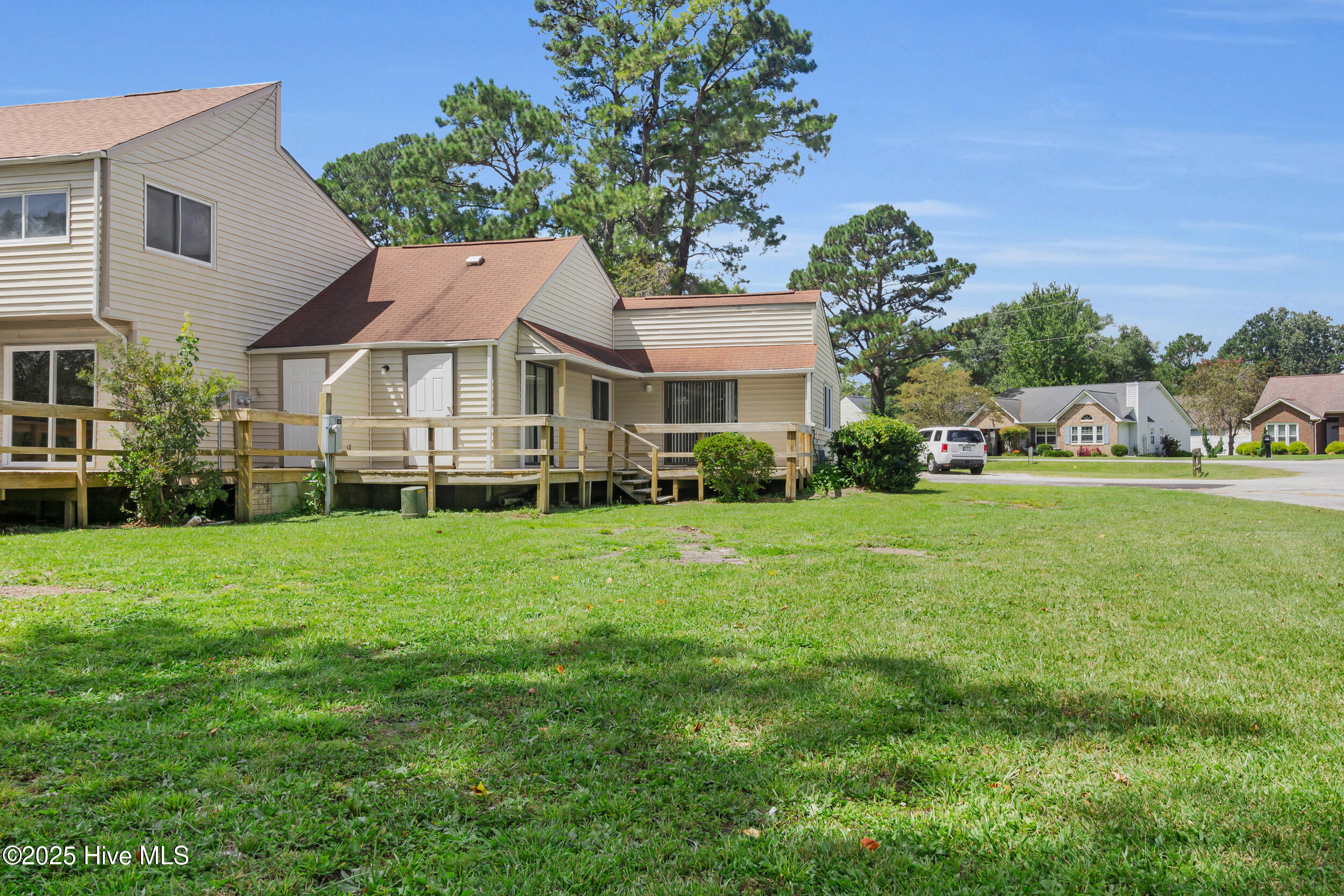 125 Pirates Road, Unit 5 New Bern, NC 28562 - Photo 19 of 36 20_27