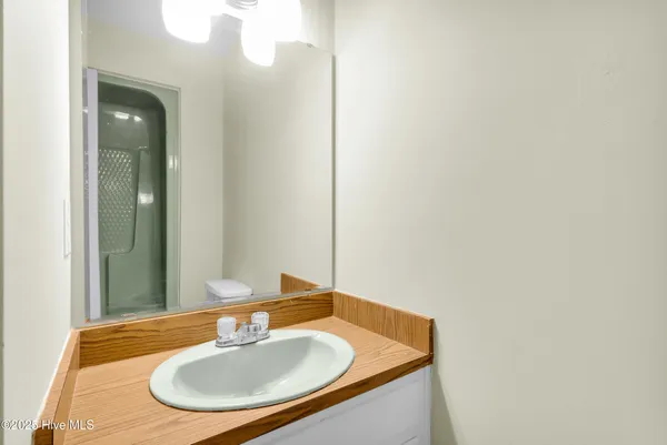$1,400 | 125 Pirates Road, Unit 5, New Bern, NC 28562