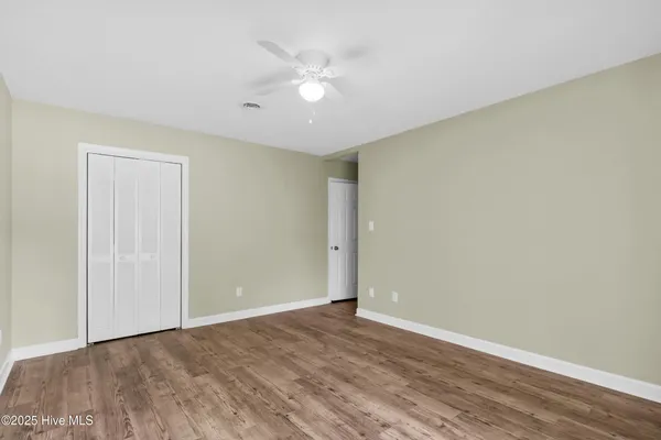 $1,400 | 125 Pirates Road, Unit 5, New Bern, NC 28562