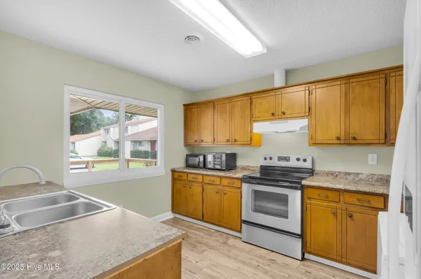 $1,400 | 125 Pirates Road, Unit 5, New Bern, NC 28562