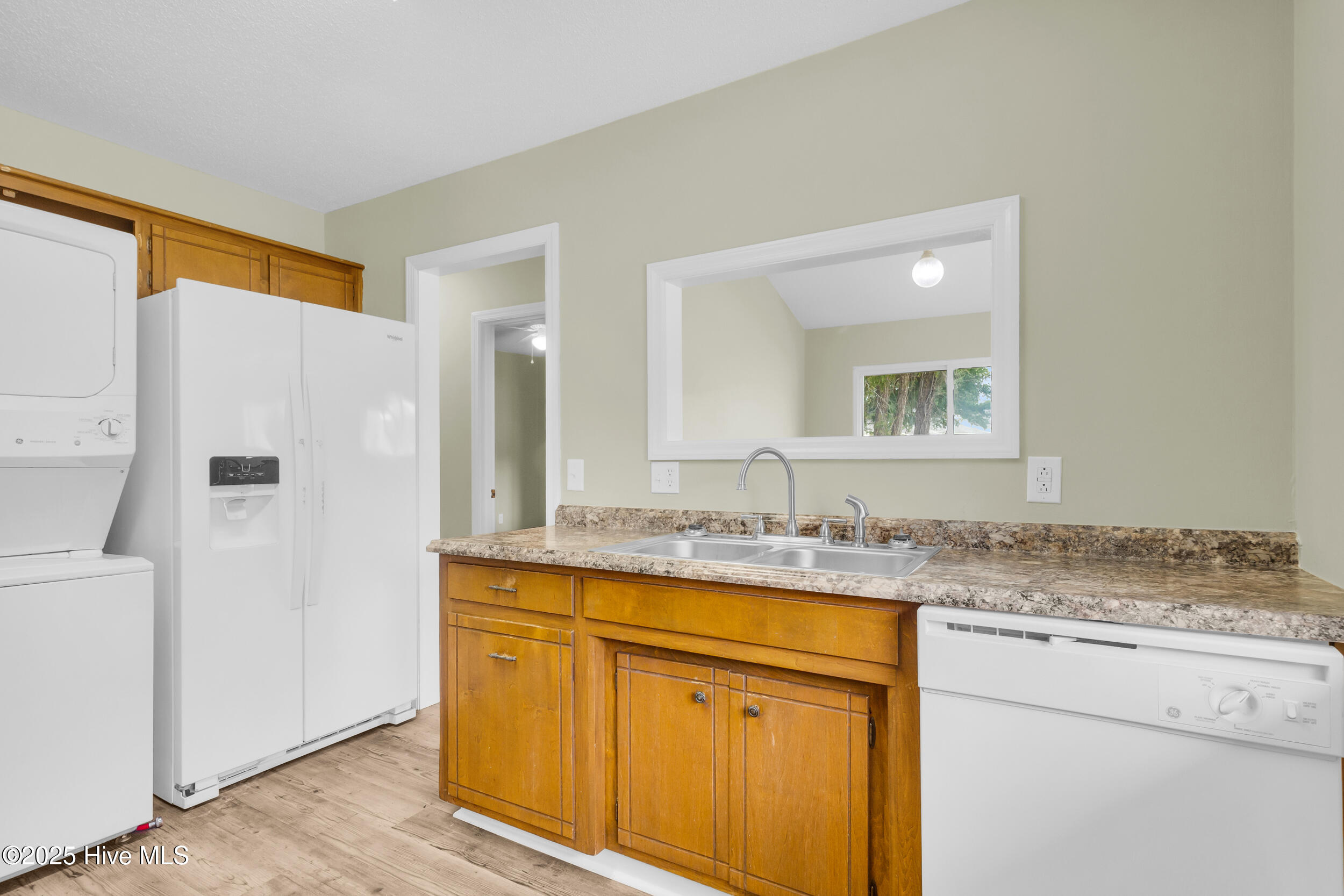 125 Pirates Road, Unit 5 New Bern, NC 28562 - Photo 8 of 36 8_19