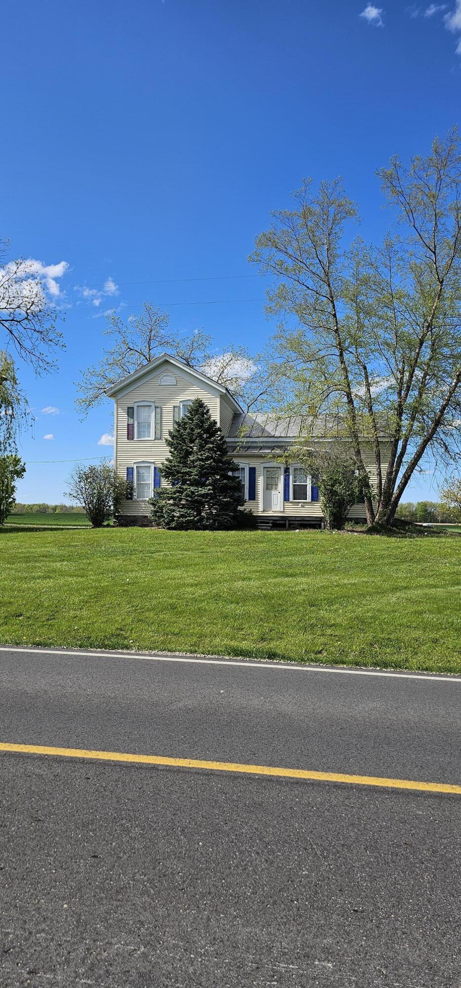3815 Van Vleck Road Fenwick, MI 48834 - Photo 3 of 41 front house-l sh