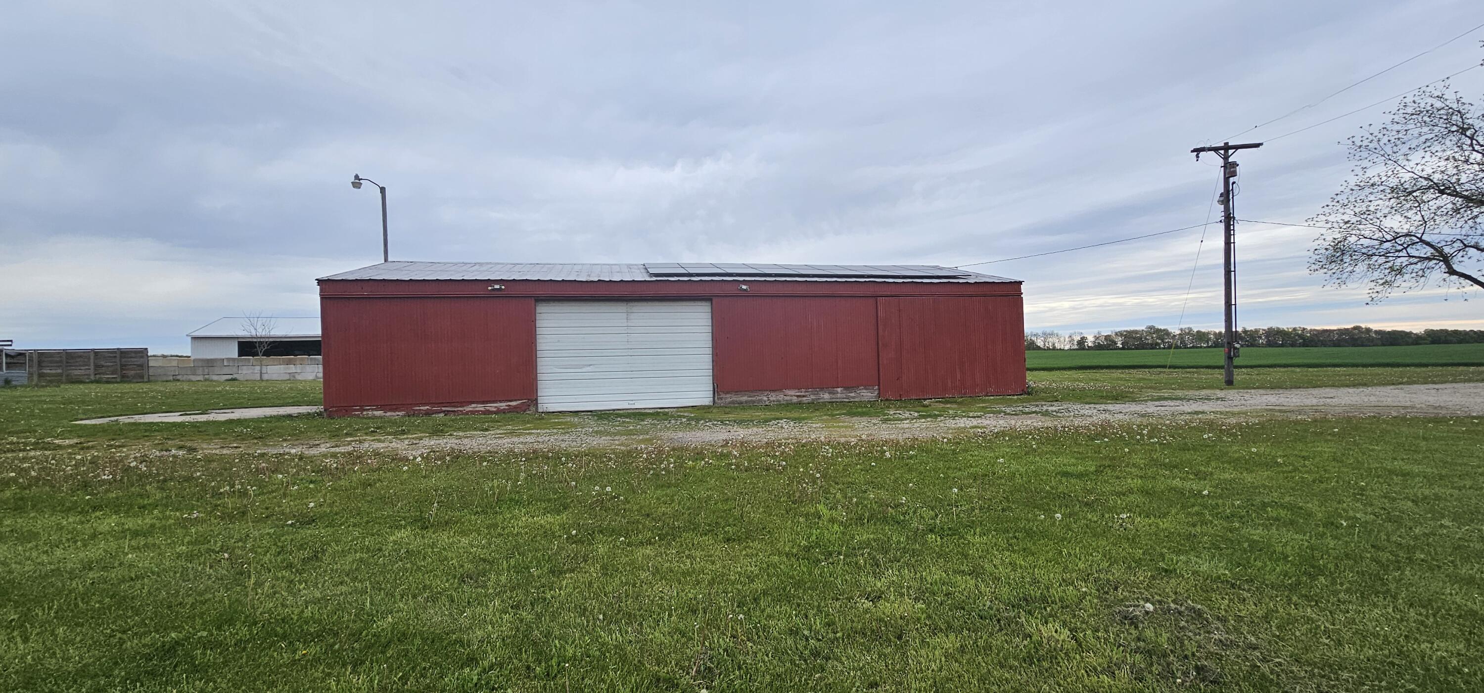 3815 Van Vleck Road Fenwick, MI 48834 - Photo 9 of 41 barn front